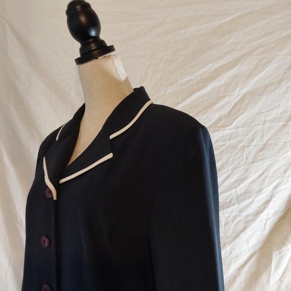Vintage Kasper A.S.L Blue Skirt Suit with White Trim Collar size 14 - Picture 11 of 13